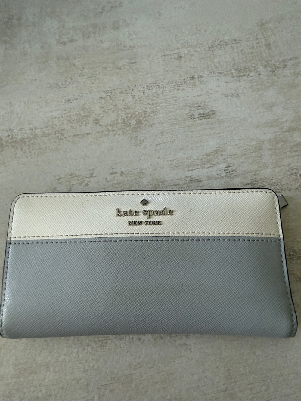 kate spade Two-Tone Cream and Light Gray Zip Around Wallet